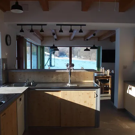 度假居 Sjezdovka Busin