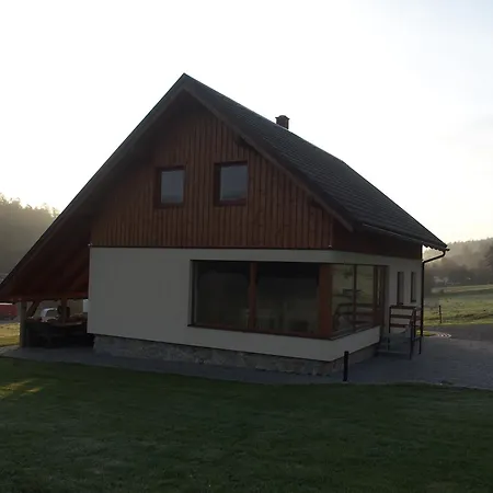 度假居 Sjezdovka Busin